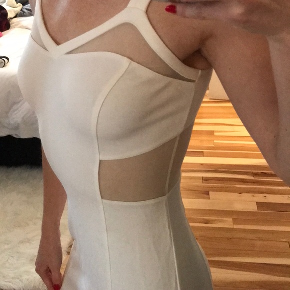 Elegant but sexy white mini dress! - Picture 3 of 4